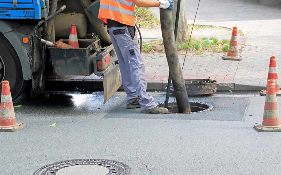 comment déboucher une canalisation Le Chesnay